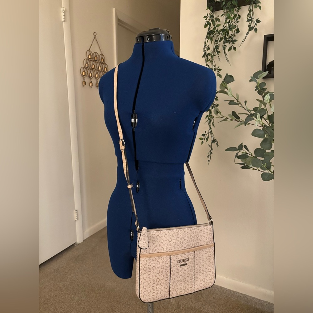 GUESS Logo Patterned Cream Crossbody Bag - Picture 6 of 14